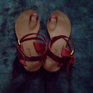 American eagle sandals